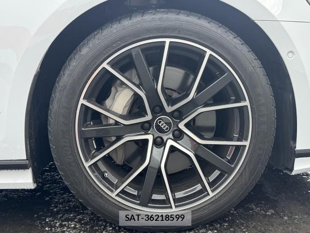 Audi A8 2021-06 7902263-12