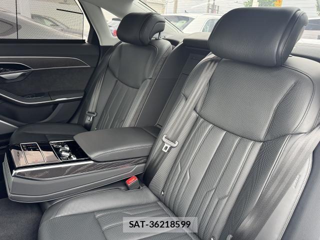 Audi A8 2021-06 7902263-15