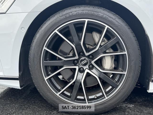 Audi A8 2021-06 7902263-24