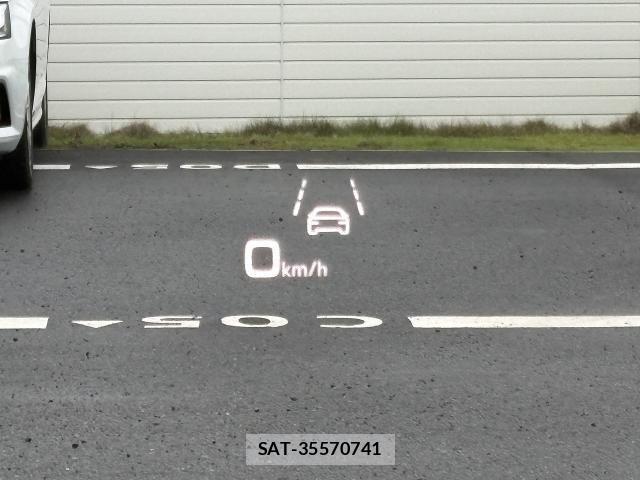 Audi A8 2023-09 7902262-10