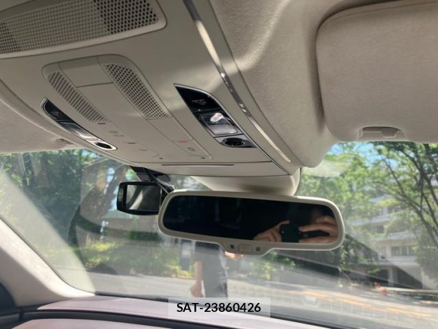 Audi A8 2016-04 8034466-21