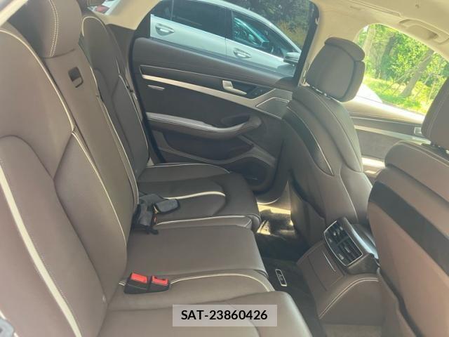 Audi A8 2016-04 8034466-25