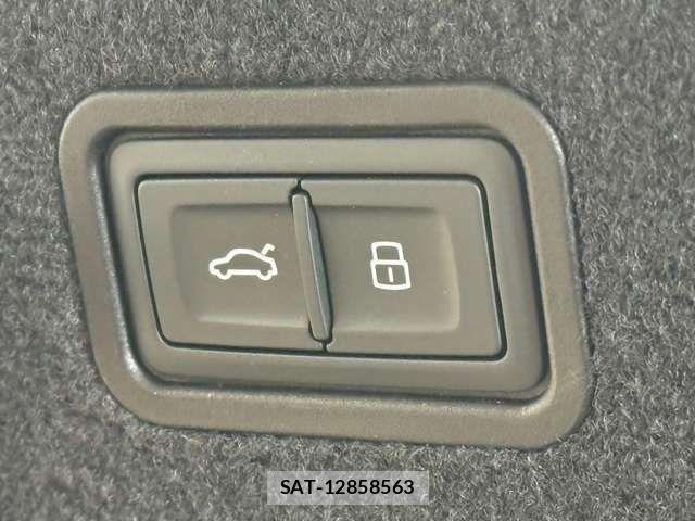 Audi A8 2022-06 8098062-8