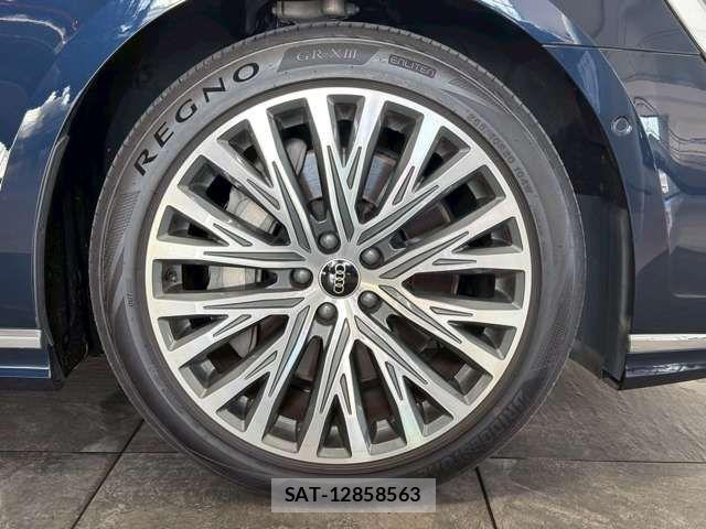 Audi A8 2022-06 8098062-15