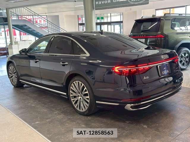 Audi A8 2022-06 8098062-4