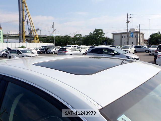 Audi A8 2014-04 8157980-9