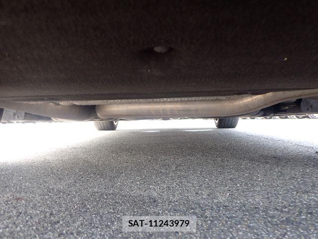 Audi A8 2014-04 8157980-12