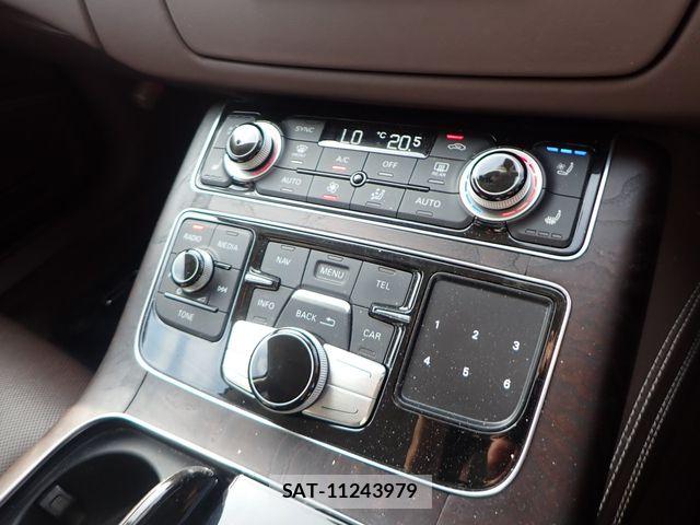 Audi A8 2014-04 8157980-16