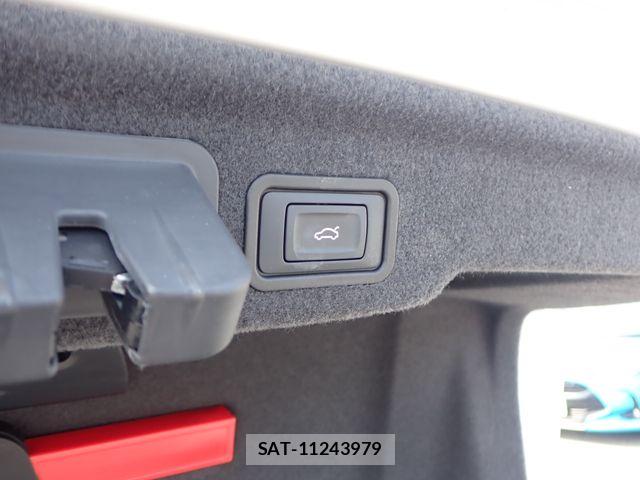 Audi A8 2014-04 8157980-25