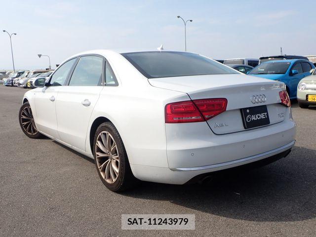 Audi A8 2014-04 8157980-2
