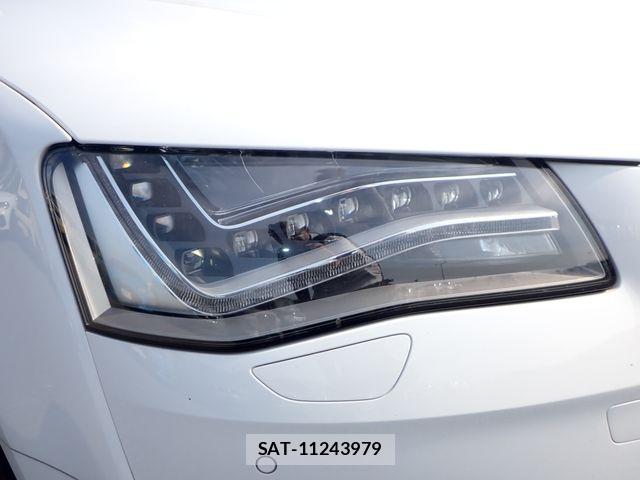Audi A8 2014-04 8157980-7