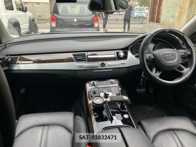 Audi A8 2017-08 8371449-17