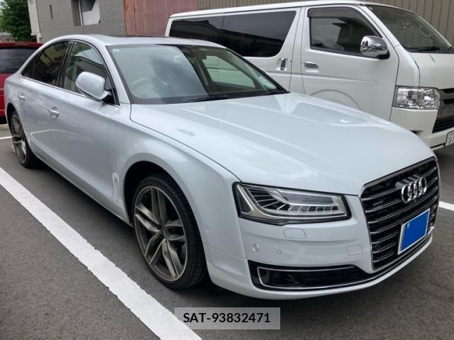Audi A8 2017-08 8371449-1