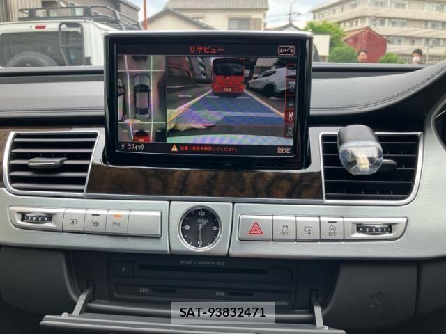 Audi A8 2017-08 8371449-25