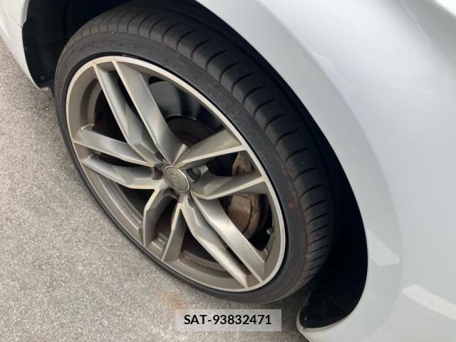 Audi A8 2017-08 8371449-8