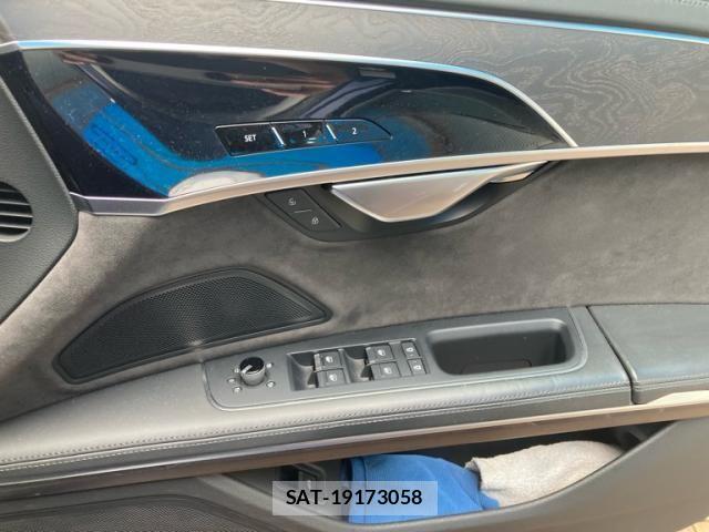 Audi A8 2020-12 8411273-13