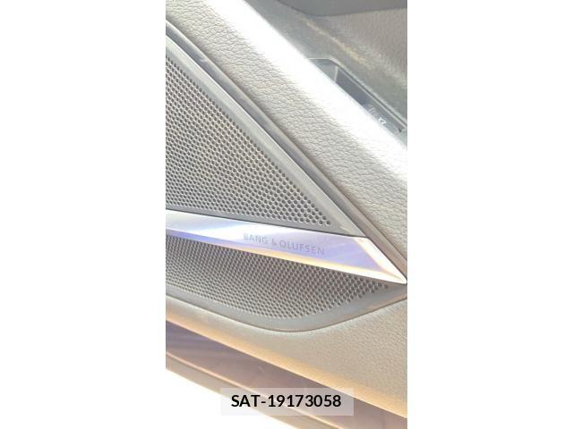 Audi A8 2020-12 8411273-21