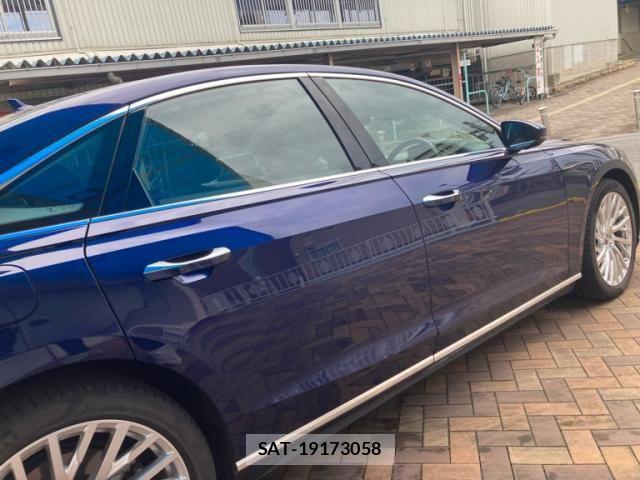 Audi A8 2020-12 8411273-5