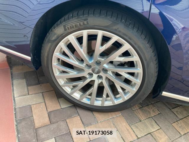 Audi A8 2020-12 8411273-8