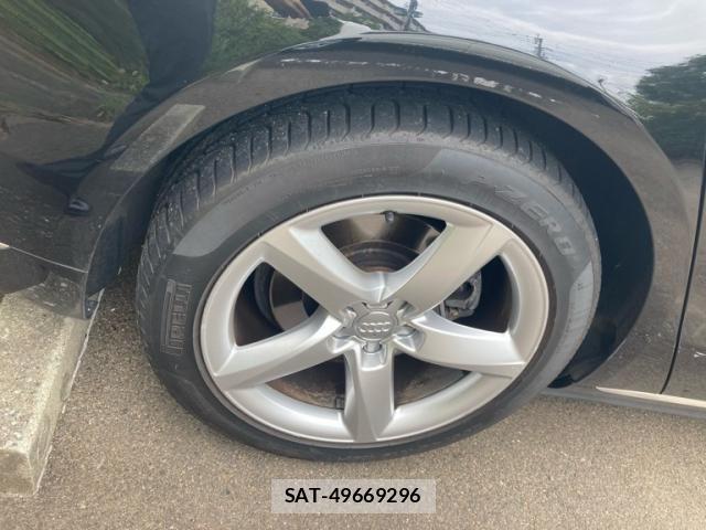 Audi A8 2017-03 8625861-9