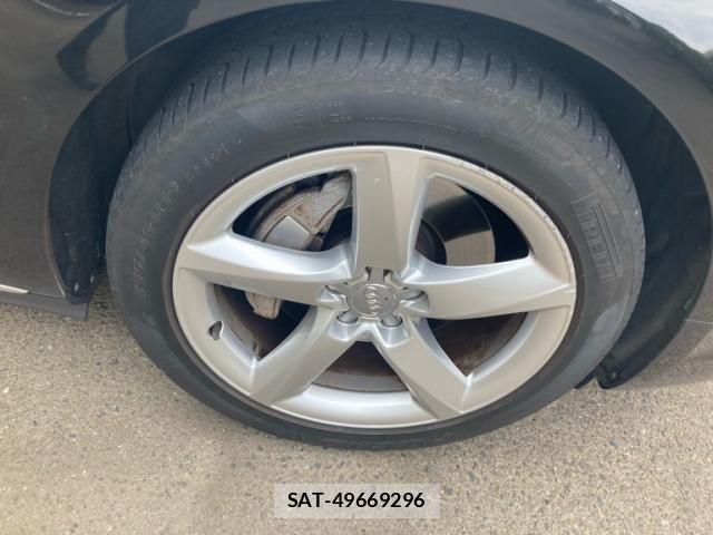 Audi A8 2017-03 8625861-10