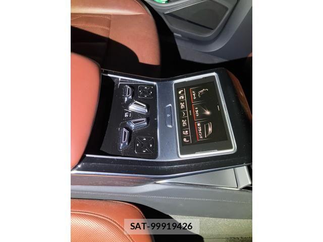 Audi A8 2018-12 8658066-14