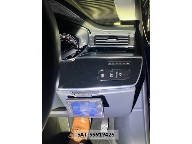 Audi A8 2018-12 8658066-17