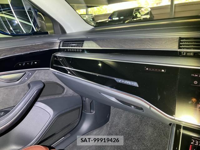 Audi A8 2018-12 8658066-23