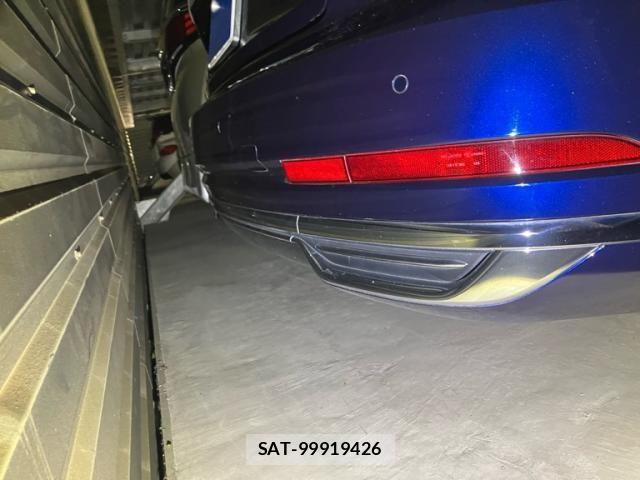 Audi A8 2018-12 8658066-2