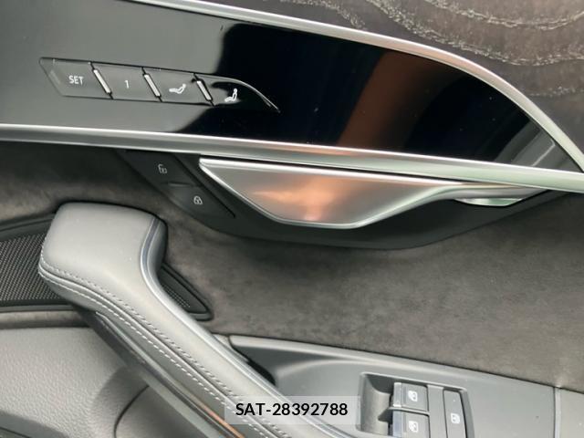 Audi A8 2019-08 8848271-14