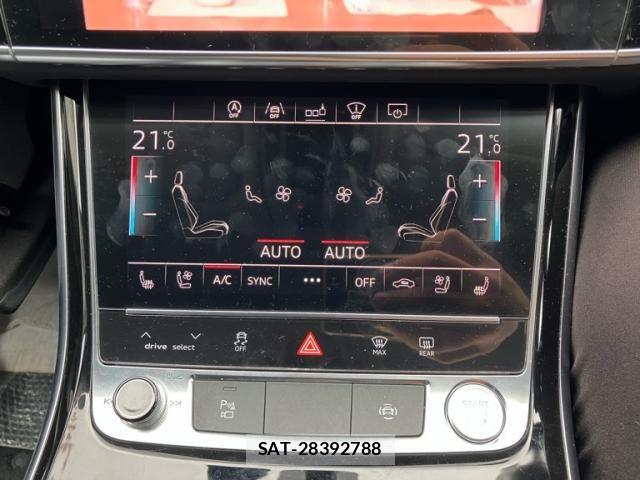 Audi A8 2019-08 8848271-27
