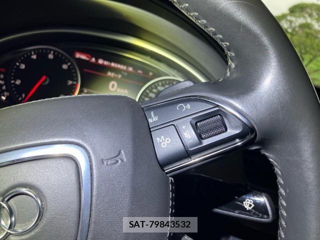 Audi A8 2011-03 8848272-13