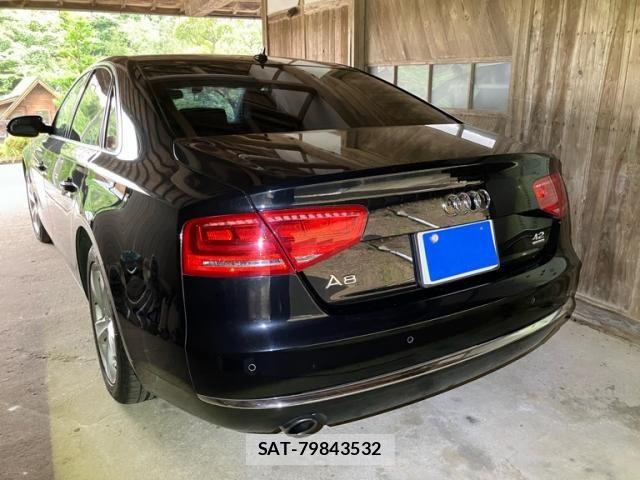 Audi A8 2011-03 8848272-3