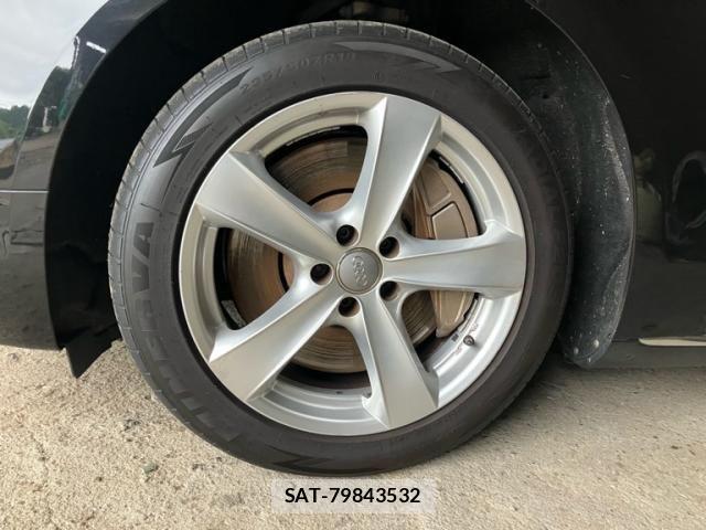 Audi A8 2011-03 8848272-7