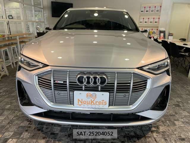 Audi E-TRON 2023-12 8034468-14