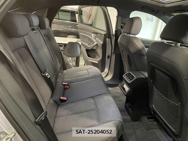 Audi E-TRON 2023-12 8034468-27