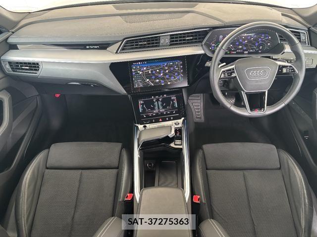 Audi E-TRON 2022-05 8098063-10