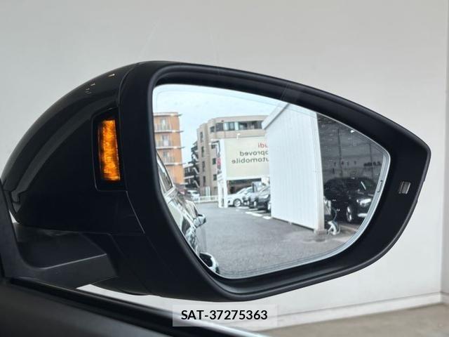 Audi E-TRON 2022-05 8098063-14