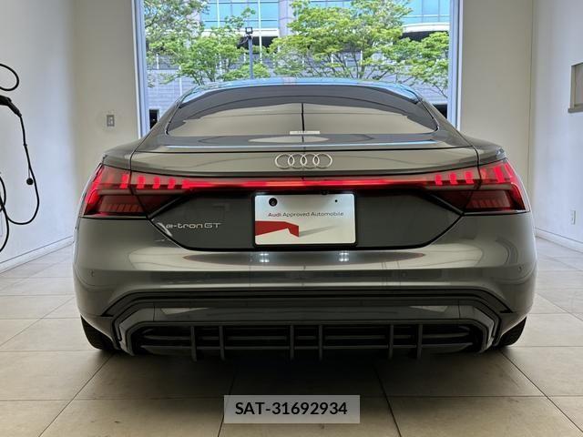 Audi E-TRON 2023-01 7615072-15