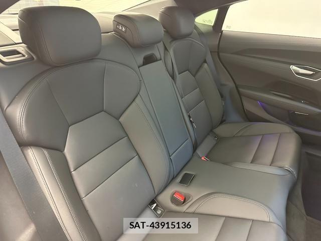 Audi E-TRON 2023-03 7720947-4
