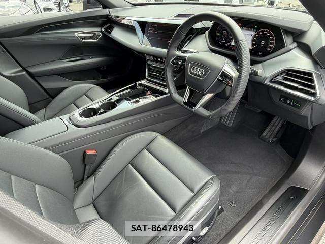 Audi E-TRON 2025-03 8206385-1