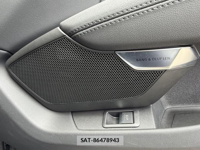 Audi E-TRON 2025-03 8206385-8