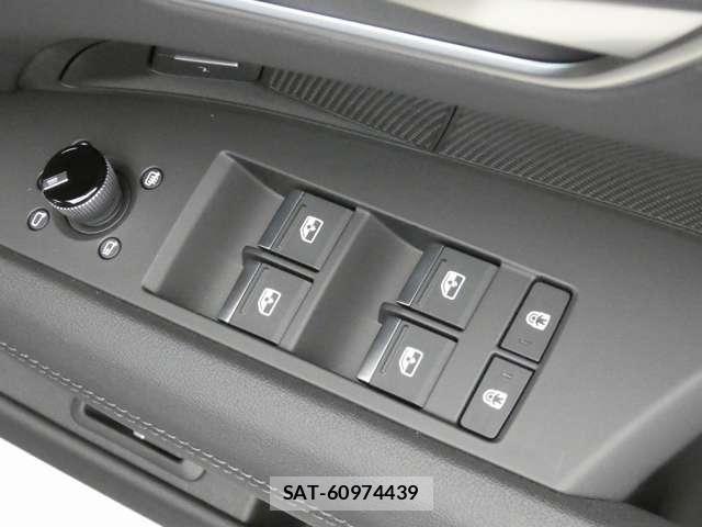Audi E-TRON 2025-04 8206382-22