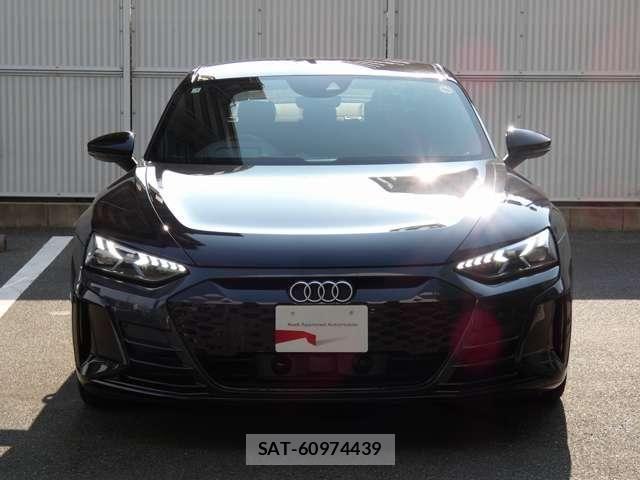 Audi E-TRON 2025-04 8206382-7