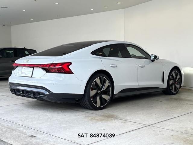 Audi E-TRON 2023-01 8561200-2