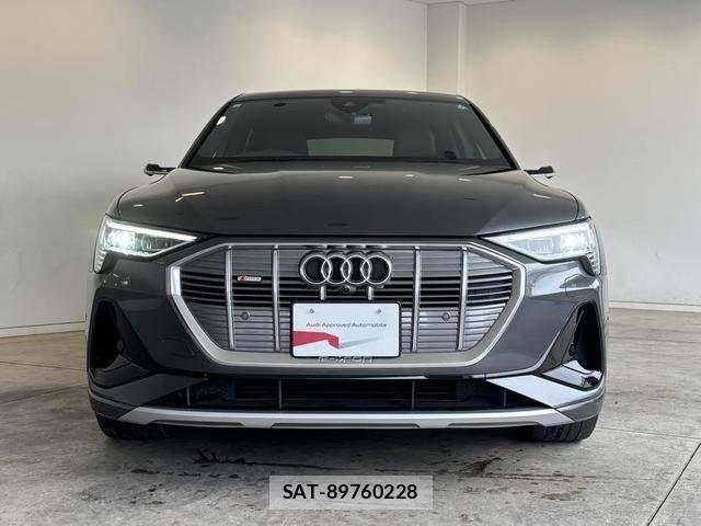 Audi E-TRON 2020-09 4587032-16