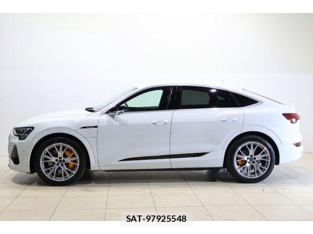 Audi E-TRON 2020-09 8364820-10