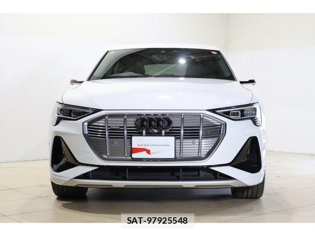 Audi E-TRON 2020-09 8364820-12