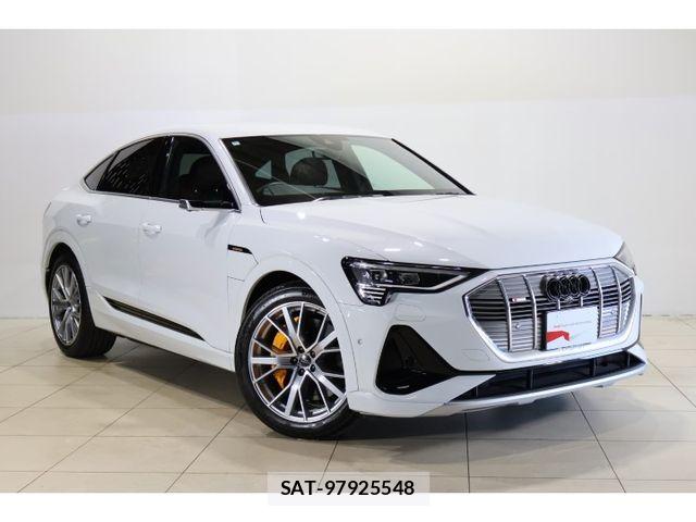 Audi E-TRON 2020-09 8364820-13