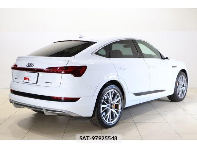 Audi E-TRON 2020-09 8364820-1